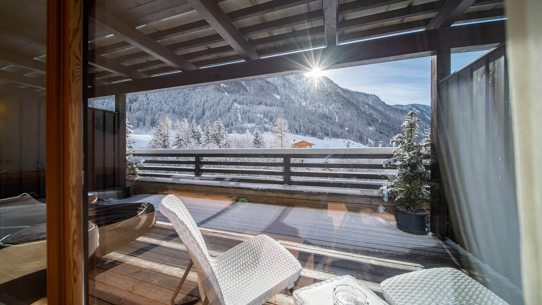 Doppelzimmer-Loggia-LaCasies Sonne genießen